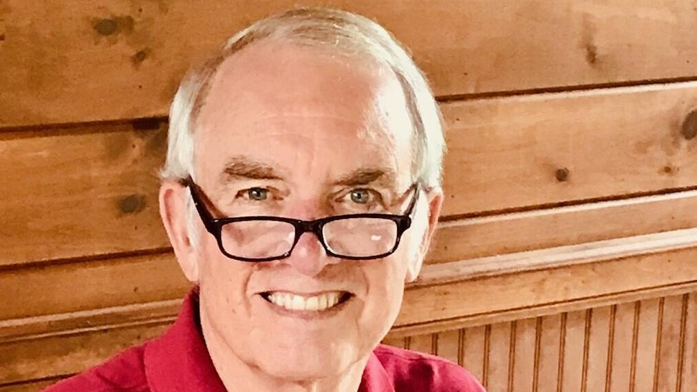 Author of Dobyns-Bennett football book at mall Friday afternoon